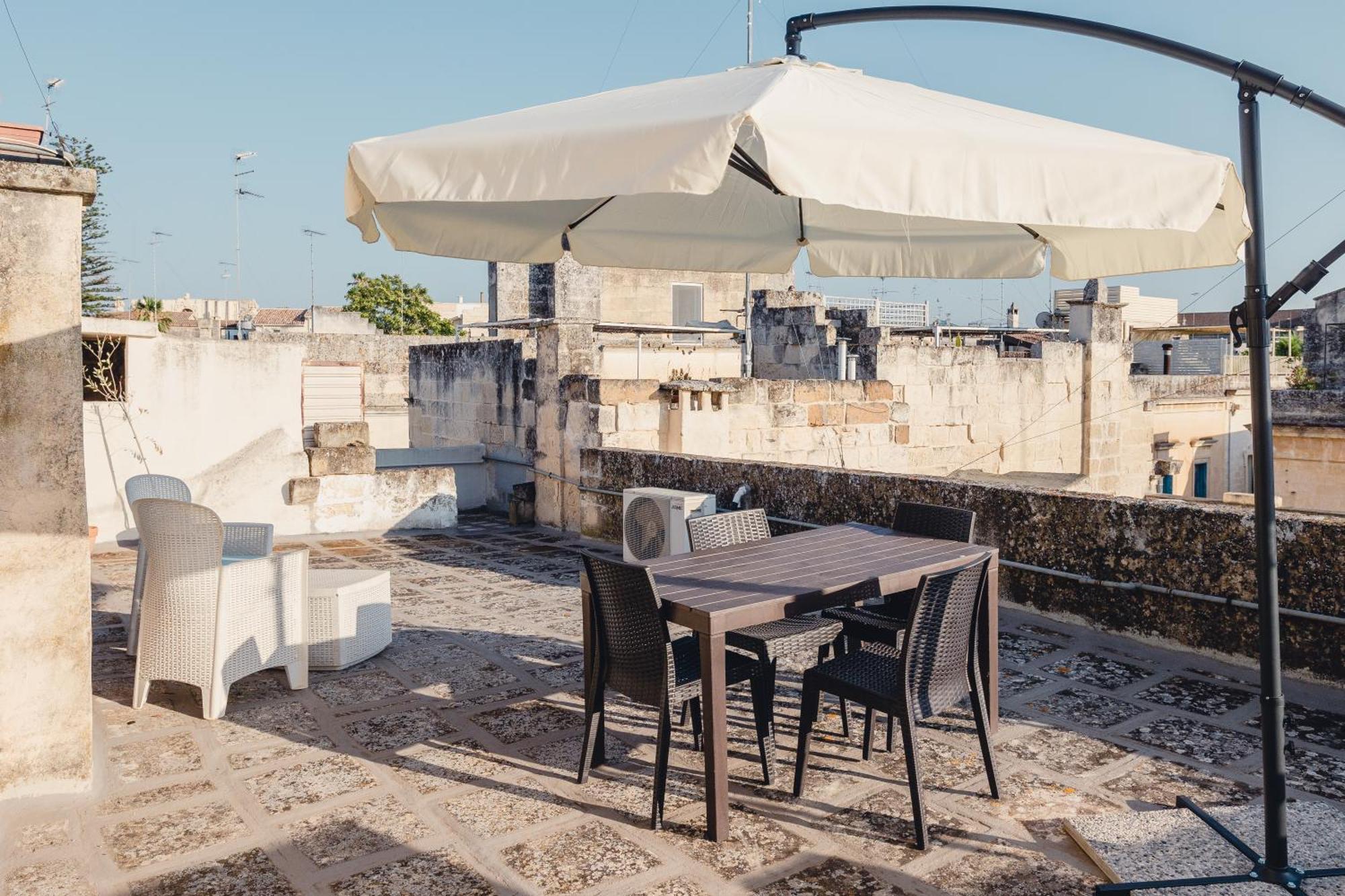 Convivo Apartment Palazzo Galateo - Private Rooftop Terrace Lecce Exterior foto